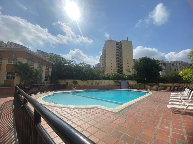 Apartamento de 3 alcobas en arriendo en Cr.Parque La 100, Barranquilla, 80 m² · foto 2 de 21