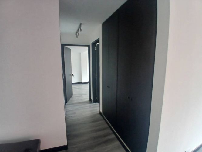 Apartamento de 2 alcobas en venta en Santa Barbara, Bogotá, 83 m² · foto 10 de 24