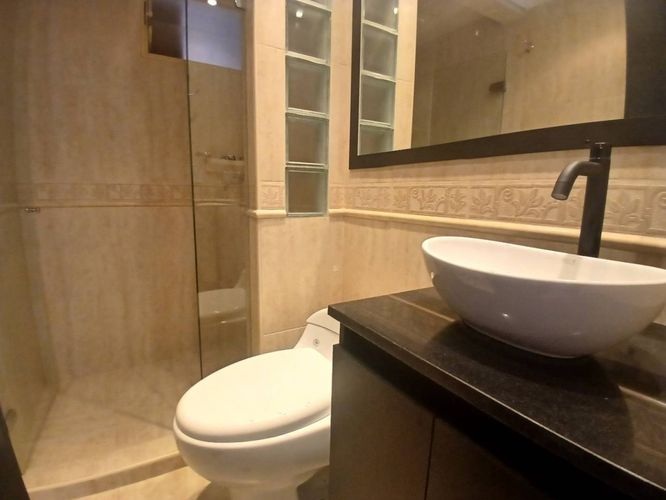 Apartamento de 2 alcobas en venta en Santa Barbara, Bogotá, 83 m² · foto 13 de 24