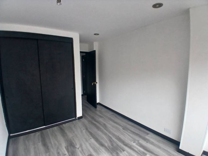 Apartamento de 2 alcobas en venta en Santa Barbara, Bogotá, 83 m² · foto 16 de 24
