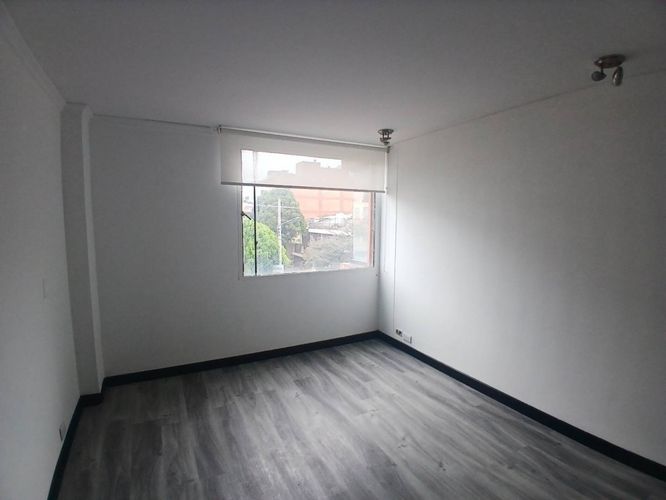 Apartamento de 2 alcobas en venta en Santa Barbara, Bogotá, 83 m² · foto 18 de 24