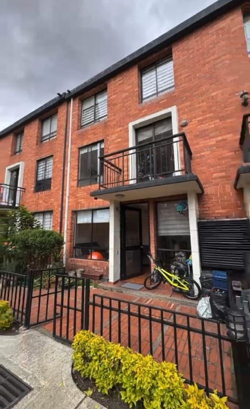 Casa de 3 alcobas en venta en Ciudad Salitre, Bogotá, 92 m² · foto 3 de 23