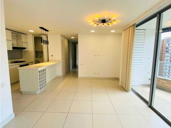 Apartamento en arriendo en Loma Del Chocho, Envigado · foto 4 de 22
