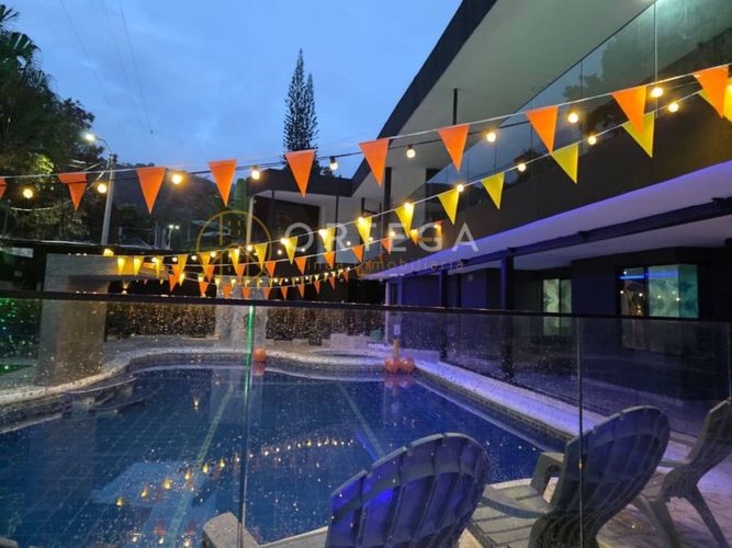 Finca en venta en Lagos I, Floridablanca, 900 m² · foto 2 de 24
