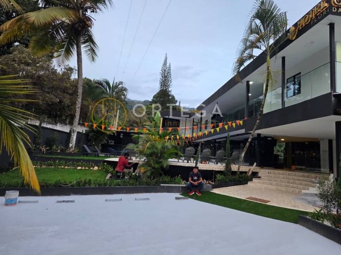 Finca en venta en Lagos I, Floridablanca, 900 m² · foto 3 de 24