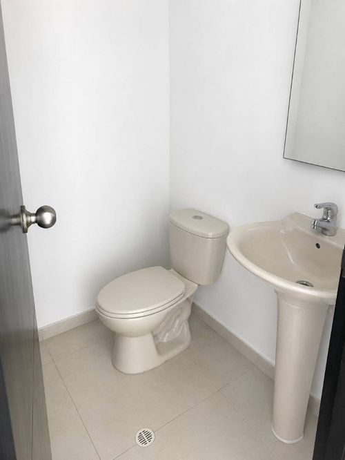Local en arriendo en Anillo Vial, Floridablanca, 32 m² · foto 5 de 6