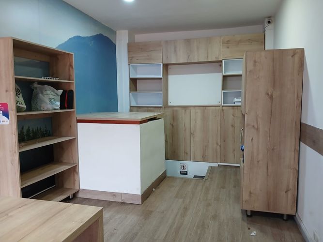 Oficina en arriendo en El Poblado, Medellín, 33 m² · foto 2 de 9