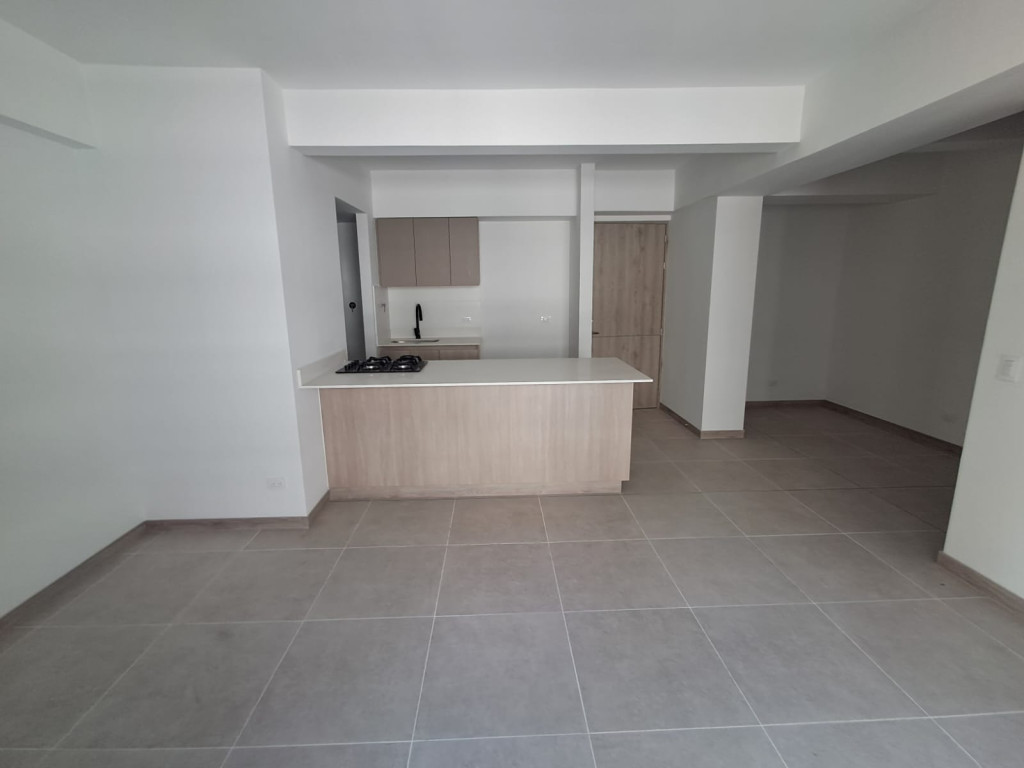Apartamento en arriendo en El Poblado, Medellín · foto 6 de 12