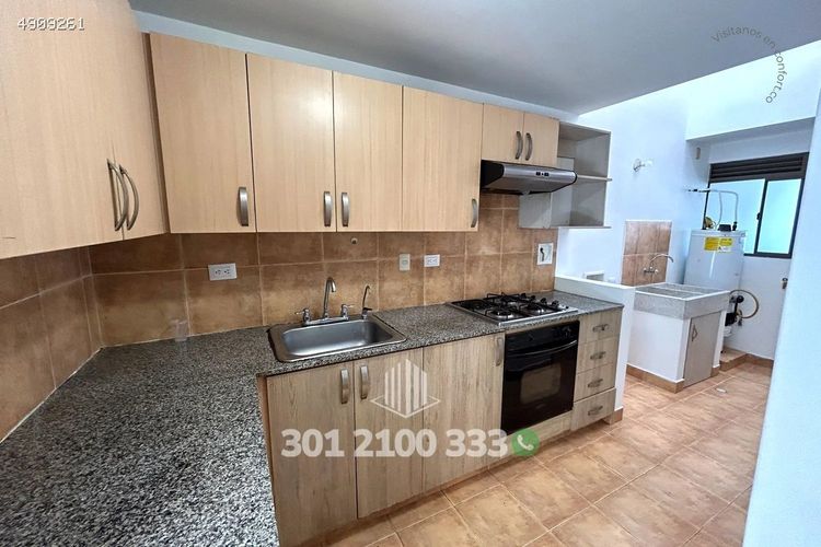 Casa de 3 alcobas en arriendo en San Lucas, Medellín, 218 m² · foto 9 de 24