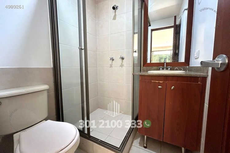 Casa de 3 alcobas en arriendo en San Lucas, Medellín, 218 m² · foto 14 de 24