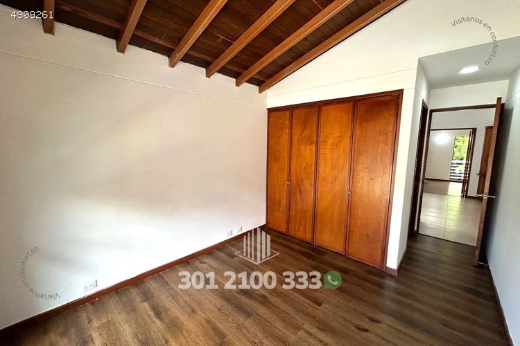 Casa de 3 alcobas en arriendo en San Lucas, Medellín, 218 m² · foto 20 de 24