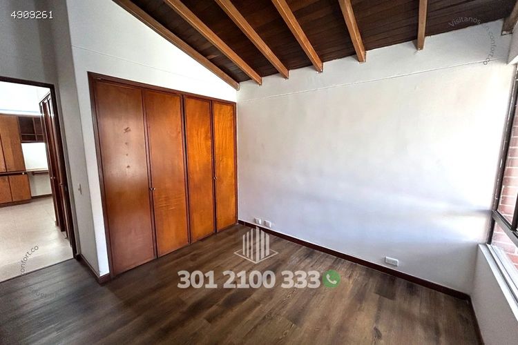 Casa de 3 alcobas en arriendo en San Lucas, Medellín, 218 m² · foto 23 de 24