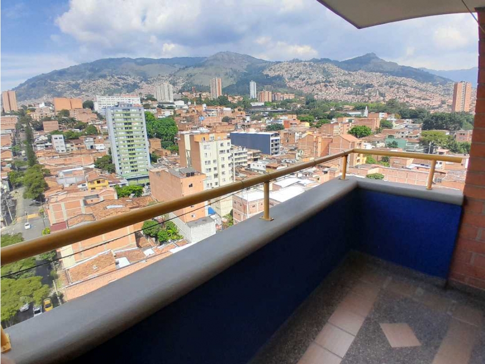 Apartamento en venta en Boston, Medellín · foto 10 de 24