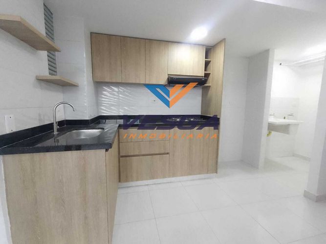 Apartamento de 3 alcobas en venta en San Antonio Del Carrizal, Girón, 61 m² · foto 2 de 10