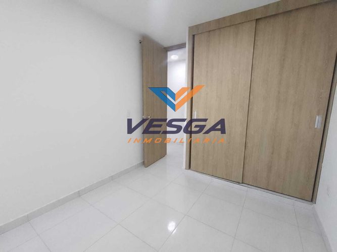 Apartamento de 3 alcobas en venta en San Antonio Del Carrizal, Girón, 61 m² · foto 5 de 10