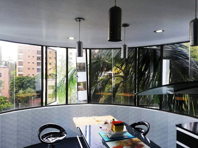 Apartamento de 4 alcobas en arriendo en El Poblado, Medellín, 520 m² · foto 14 de 14