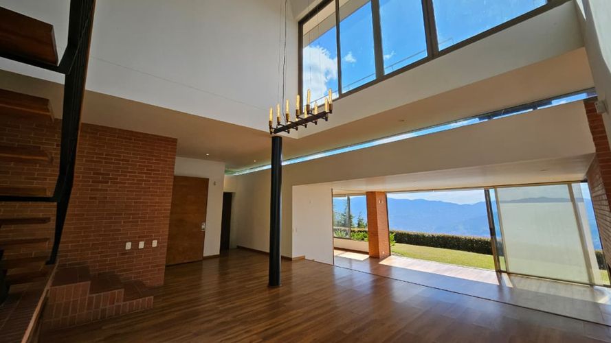Casa de 3 alcobas en venta en Las Palmas, Envigado, 350 m² · foto 5 de 24