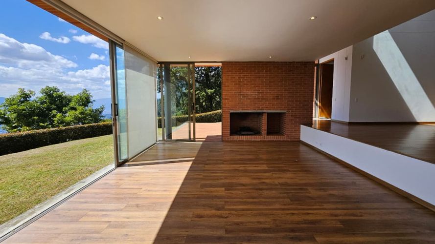 Casa de 3 alcobas en venta en Las Palmas, Envigado, 350 m² · foto 8 de 24