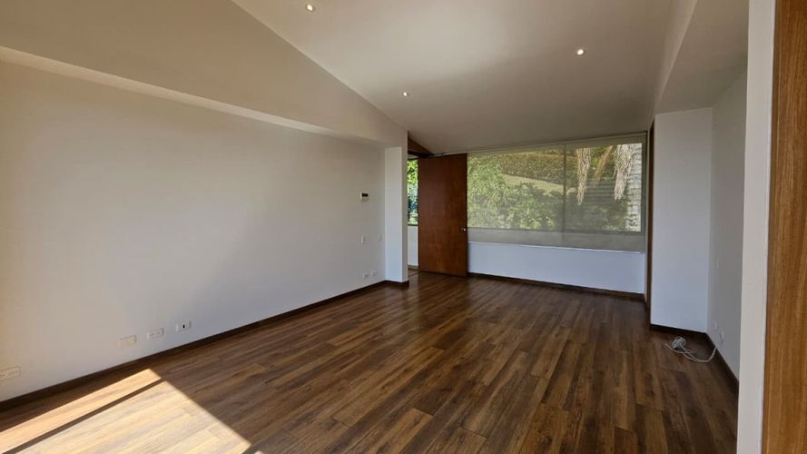 Casa de 3 alcobas en venta en Las Palmas, Envigado, 350 m² · foto 19 de 24