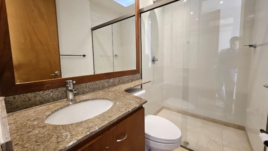 Casa de 3 alcobas en venta en Las Palmas, Envigado, 350 m² · foto 23 de 24