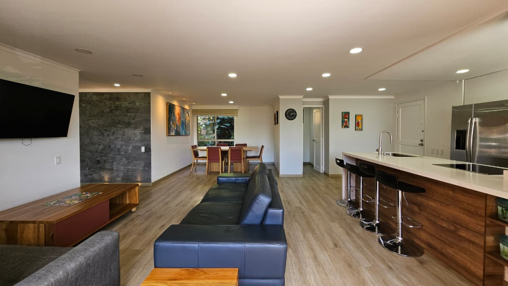 Apartamento en arriendo en Altos Del Poblado, Medellín · foto 6 de 17