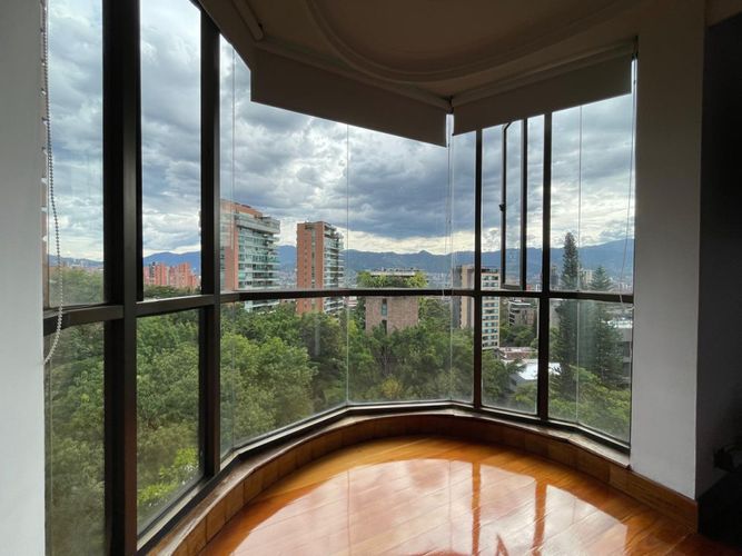 Apartamento en venta en El Poblado, Medellín · foto 13 de 24