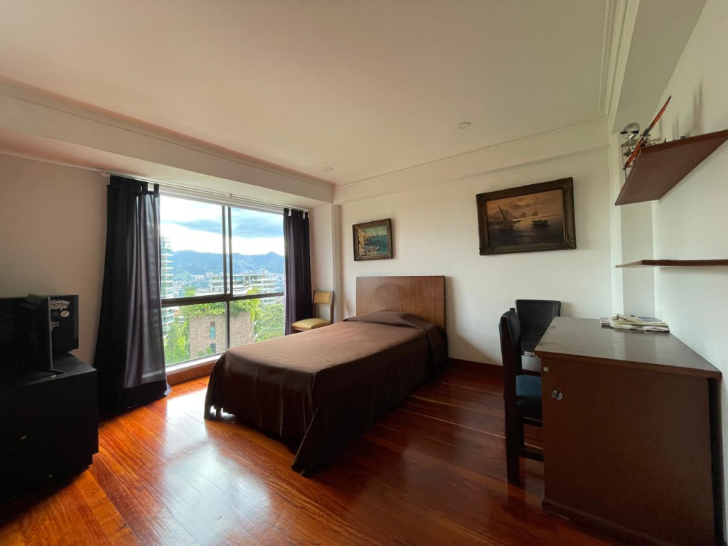 Apartamento en venta en El Poblado, Medellín · foto 16 de 24