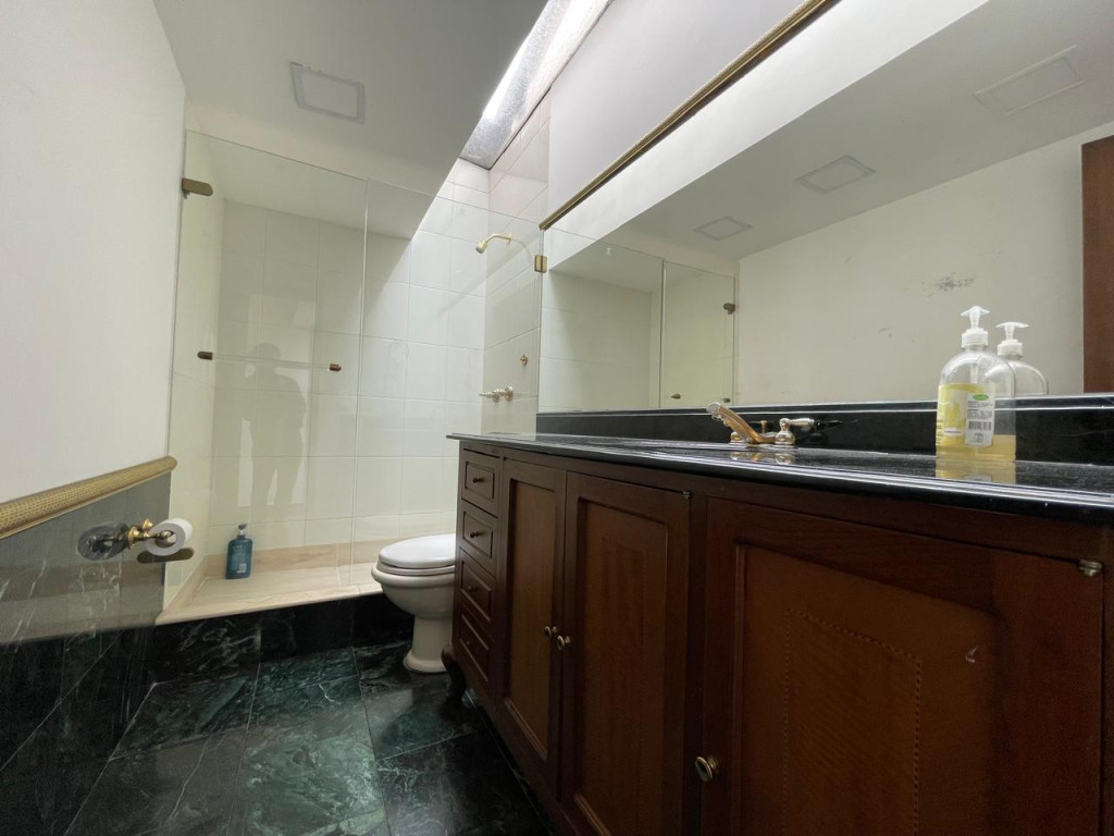 Apartamento en venta en El Poblado, Medellín · foto 21 de 24