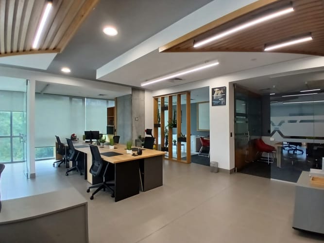 Oficina en venta en Las Palmas, Medellín, 151 m² · foto 3 de 19
