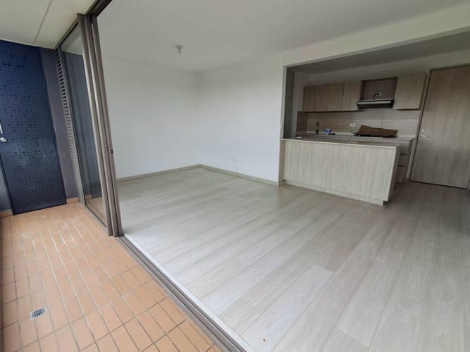 Apartamento de 2 alcobas en arriendo en Ub. Serranias, Rionegro, 66 m² · foto 2 de 11