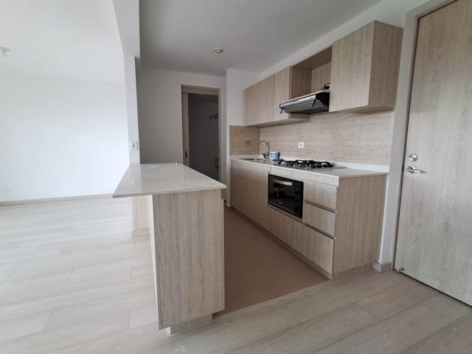 Apartamento de 2 alcobas en arriendo en Ub. Serranias, Rionegro, 66 m² · foto 3 de 11