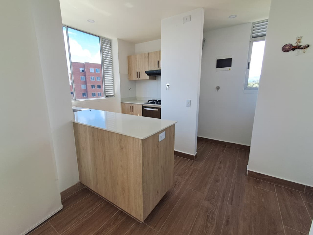 Apartamento en arriendo en Centro, Rionegro · foto 4 de 15