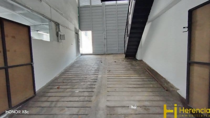 Bodega en arriendo en Viviendas Del Sur, Itagüí, 400 m² · foto 6 de 10