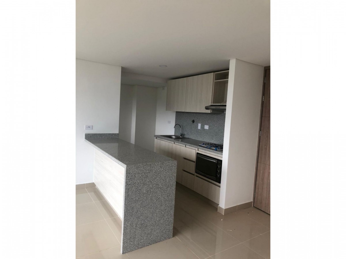 Apartamento en venta en La Ferreria, La Estrella · foto 2 de 18