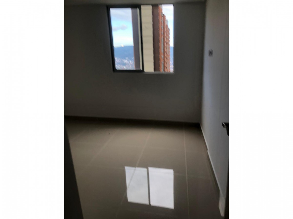 Apartamento en venta en La Ferreria, La Estrella · foto 9 de 18