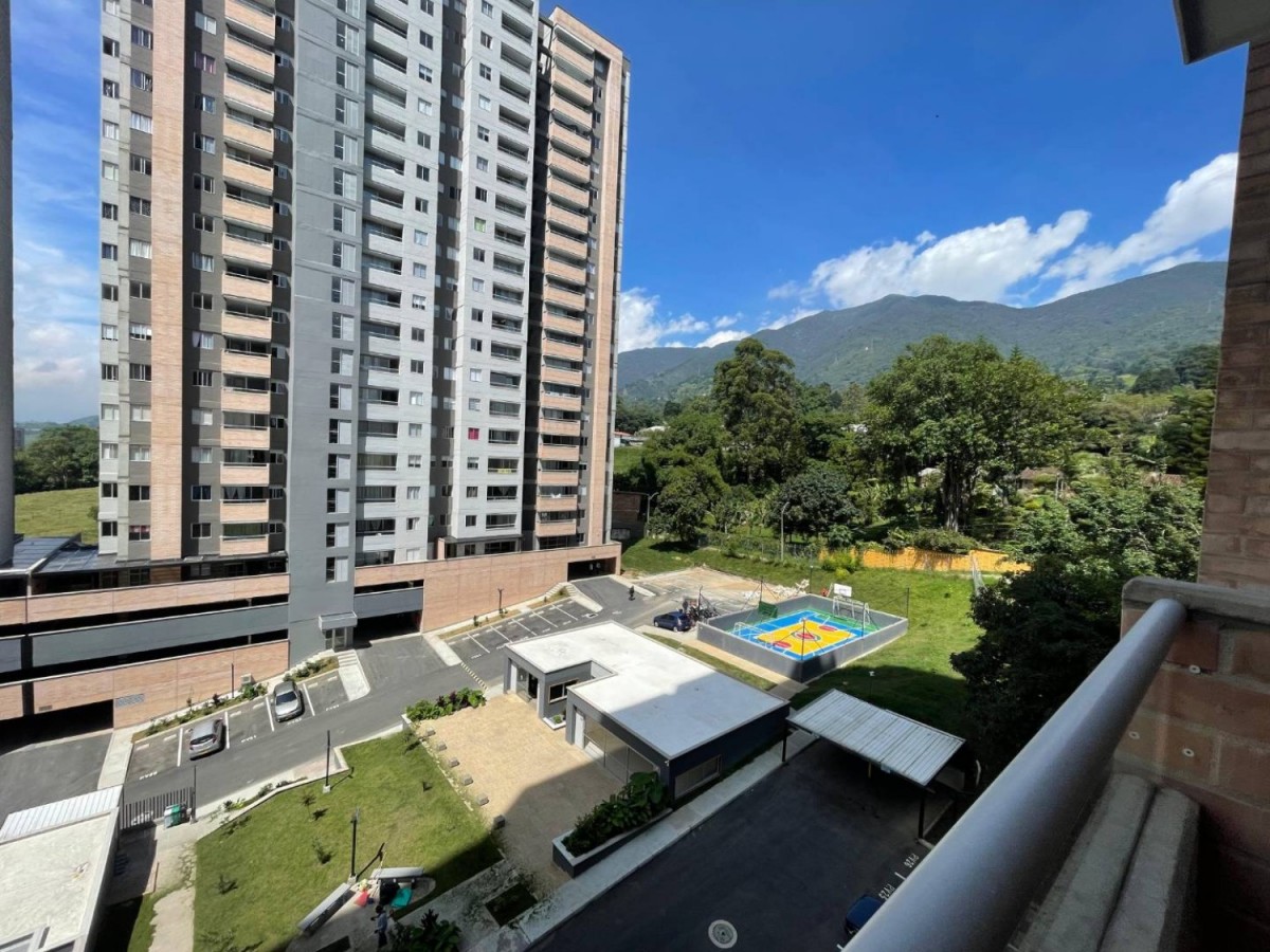 Apartamento en venta en La Ferreria, La Estrella · foto 17 de 18