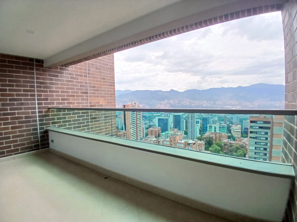 Apartamento en arriendo en El Poblado, Medellín · foto 6 de 16
