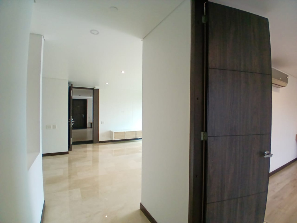 Apartamento en arriendo en El Poblado, Medellín · foto 13 de 16