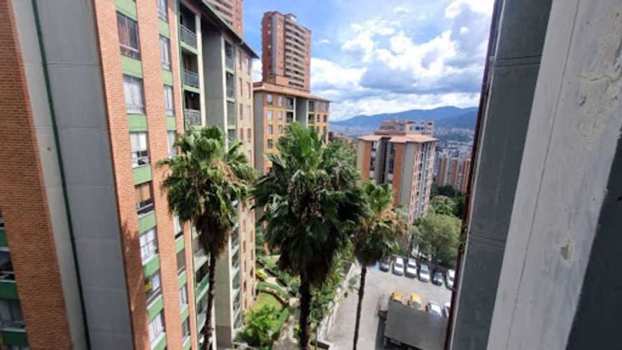 Apartamento de 3 alcobas en arriendo en Loma Del Indio, Medellín, 65 m² · foto 17 de 19