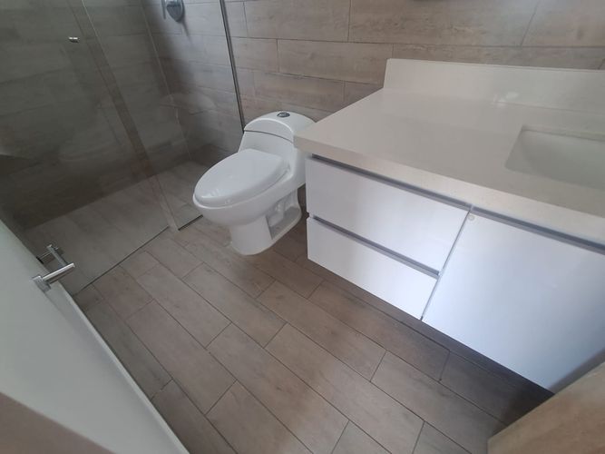 Apartamento de 2 alcobas en arriendo en El Diamante No. 2, Medellín, 72 m² · foto 9 de 15