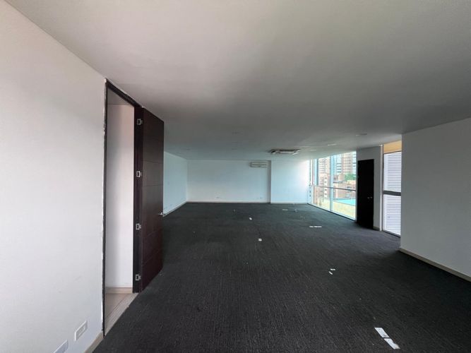 Oficina en arriendo en El Poblado, Medellín, 92 m² · foto 6 de 9