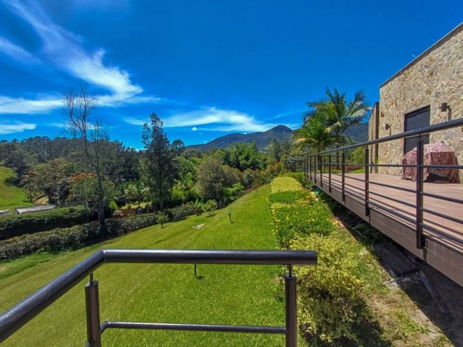 Casa de 4 alcobas en venta en El Carmen de Viboral, 404 m² · foto 3 de 24