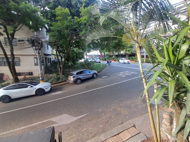 Local en arriendo en El Poblado, Medellín, 90 m² · foto 4 de 7