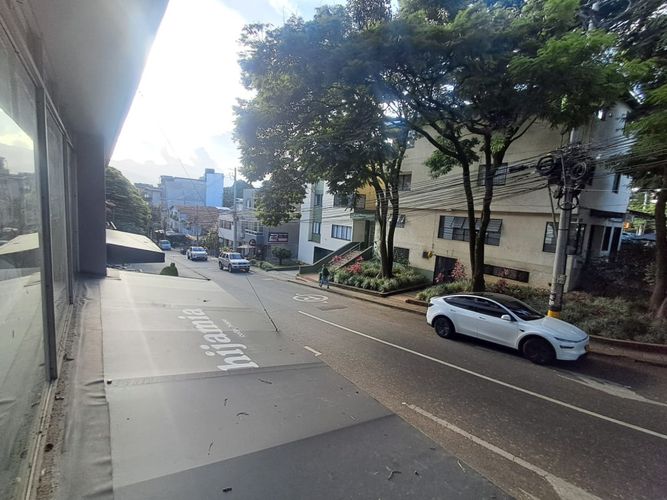 Local en arriendo en El Poblado, Medellín, 90 m² · foto 5 de 7