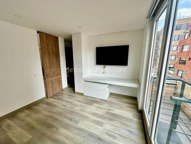 Apartamento de 1 alcoba en venta en Santa Barbara, Bogotá, 60 m² · foto 6 de 8