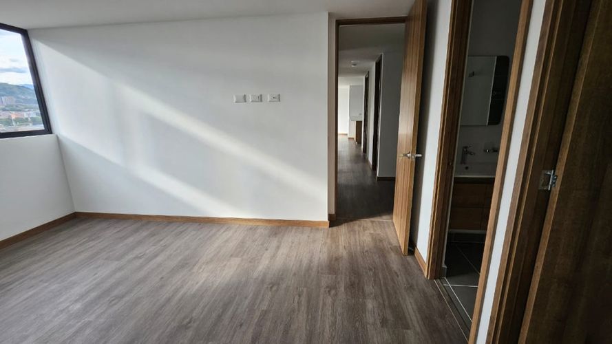 Apartamento de 3 alcobas en venta en Mayorca, Sabaneta, 89 m² · foto 8 de 14