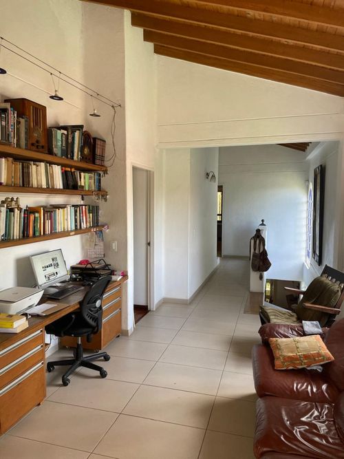 Casa de 6 alcobas en venta en El Poblado, Medellín, 420 m² · foto 2 de 4