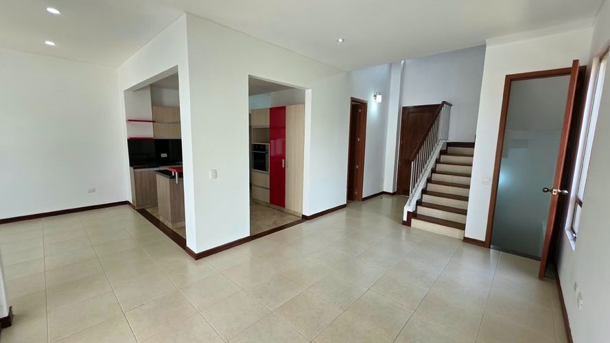 Casa de 4 alcobas en venta en Pance, Cali, 200 m² · foto 2 de 24