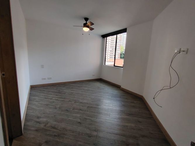 Apartamento de 2 alcobas en arriendo en Castropol, Medellín, 86 m² · foto 10 de 10