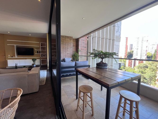 Apartamento de 2 alcobas en arriendo en El Diamante No. 2, Medellín, 135 m² · foto 2 de 15